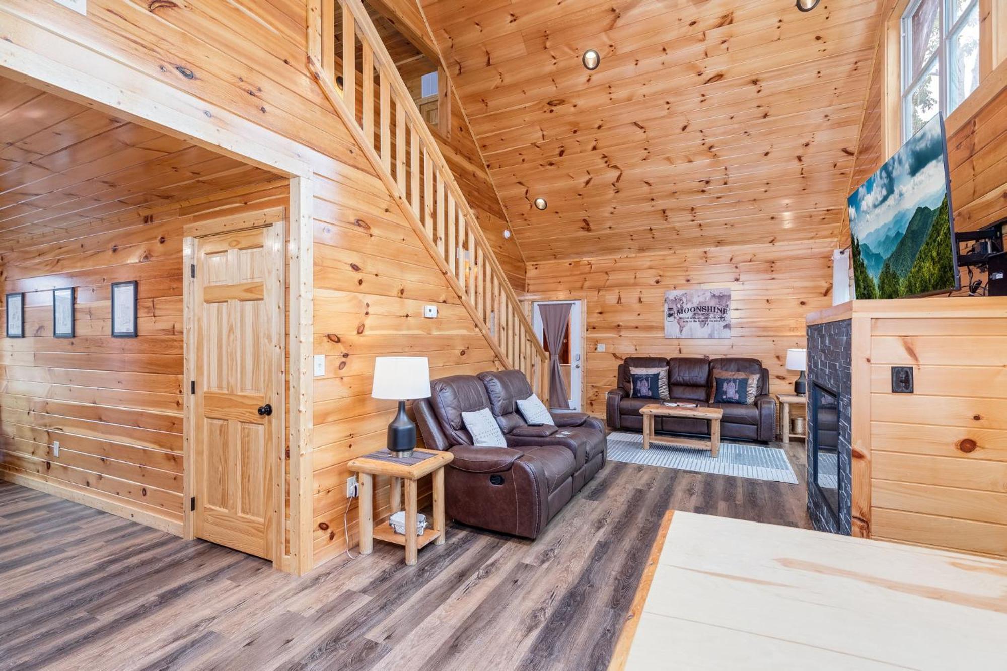 Fully Loaded Cabin In Heart Of Пиджен-Фордж Экстерьер фото